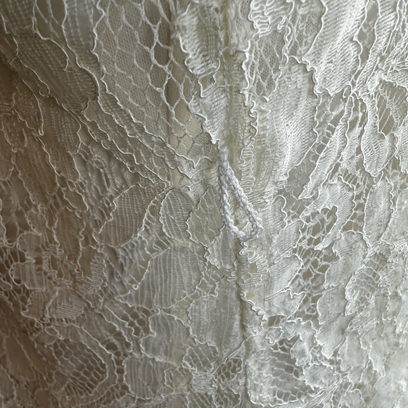 Motherhood Maternity Ivory lace 3/4 sleeve top size small - Picture 4 of 8